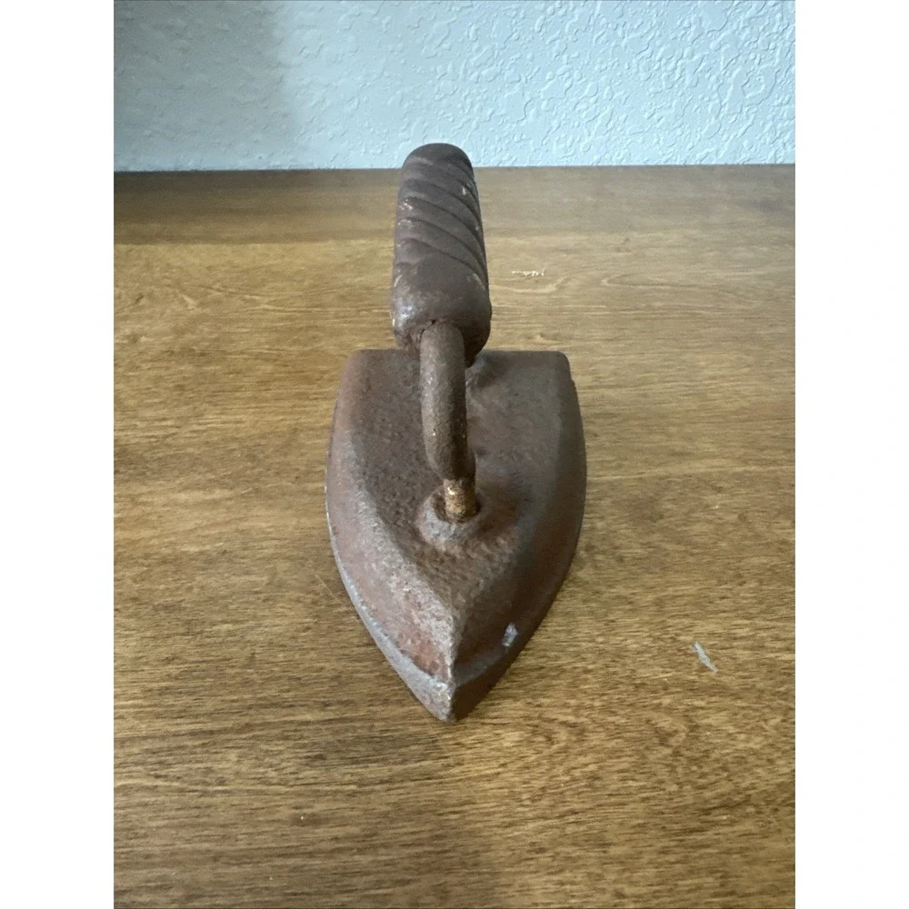 Vintage Cast Iron Sad Flat Iron Clothes Door Stop Rustic Vintage Farmhouse #7